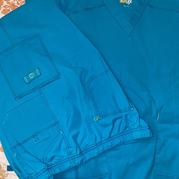 WOMEN WONDER FLEX UNIFORM SET - Picture 8 of 9